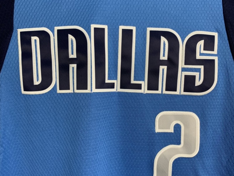 Dallas Mavericks- Kyrie Irving # 2 || Camiseta - Jersey deportivo Nike - Logo NBA - versión celeste - Modo Zapatillas | zapatillas en descuento