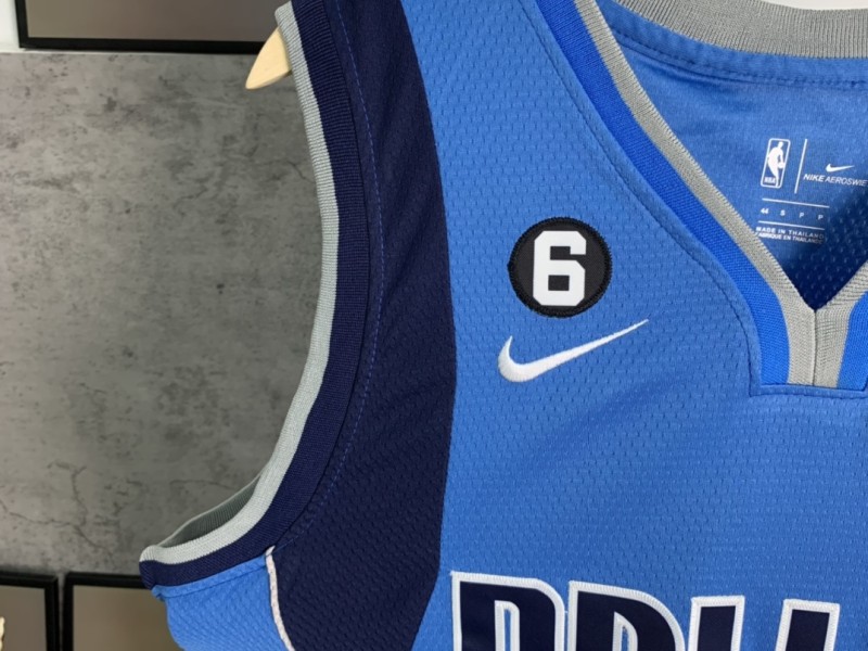 Dallas Mavericks- Kyrie Irving # 2 || Camiseta - Jersey deportivo Nike - Logo NBA - versión celeste - Modo Zapatillas | zapatillas en descuento