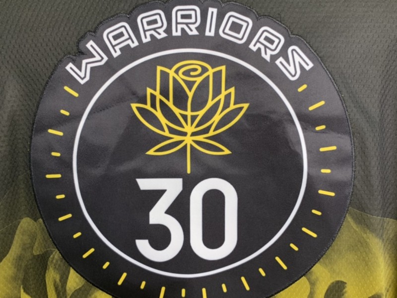 Golden State Warriors Retro - Stephen Curry # 30 || Camiseta - Jersey deportivo Nike - Logo NBA - versión negra rosa amarilla - Modo Zapatillas | zapatillas en descuento