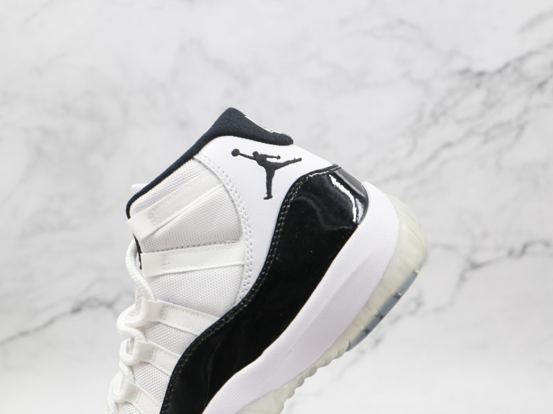 Nike Air Jordan 11 Retro Modelo 114H - Modo Zapatillas | zapatillas en descuento