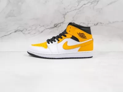 Nike Air Jordan 1 Mid University Gold - Modo Zapatillas | zapatillas en descuento 