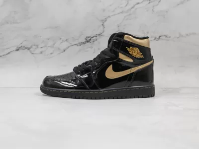 Nike Air Jordan 1 Retro High Black Metallic Gold - Modo Zapatillas | zapatillas en descuento 