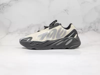 Yeezy Boost 700 MNVN "Bone" Modelo 102H - Modo Zapatillas | zapatillas en descuento 